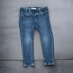 Oshkosh girl’s jeans size 3